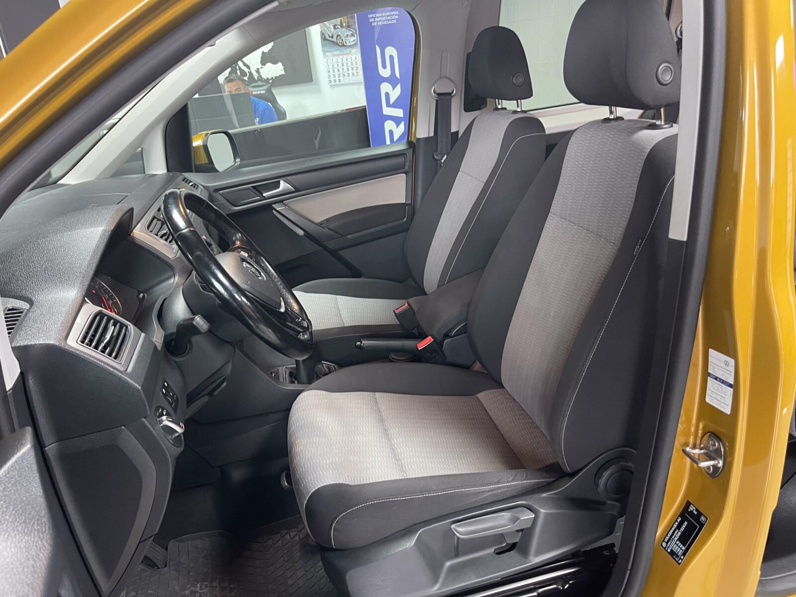 VOLKSWAGEN Caddy 2.0 TDI Comfortline Bluemotion Tech